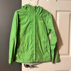 Patagonia windbreaker